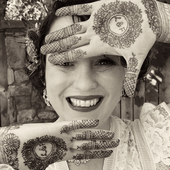 Meet your Posher, Izzy - Picture 1 of 1